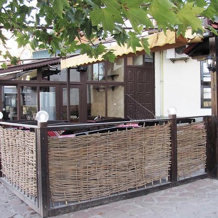 Ambaritsa Hotel Gorna Oryakhovitsa Exterior photo