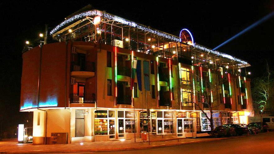 Ambaritsa Hotel Gorna Oryakhovitsa Exterior photo